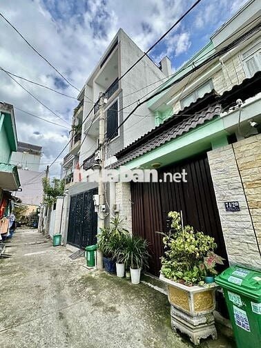 BÁN GẤP NHÀ MỚI TINH GẦN HOÀNG DIỆU 2 THỦ ĐỨC