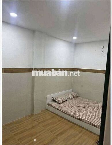 Cho thuê nhà mới đẹp hẻm 7m ngay ngã tư Trung Chánh, Quận 12