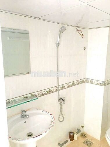Phòng gác máy lạnh gần iuh và văn lang