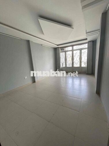 Cho thuê nhà mặt tiền Cao Thắng, P.3, Q.3 – 4.1x17.5m, 13PN, giá 60 tr