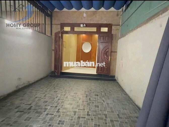 NHÀ ĐẸP 3 LẦU 4PN 5WC, SÂN ĐẬU OTO, GẦN VẠN PHÚC CITY