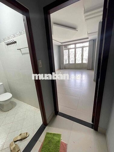 Cho thuê nhà mặt tiền Cao Thắng, P.3, Q.3 – 4.1x17.5m, 13PN, giá 60 tr