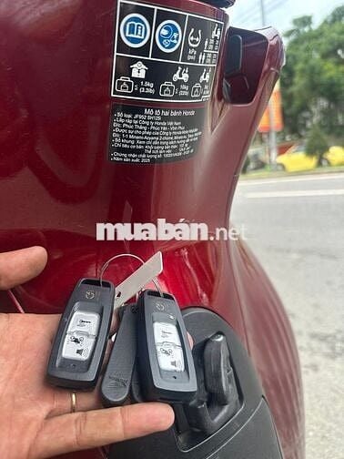 SH 2025 bs 43 1000km có trả góp trao đổi