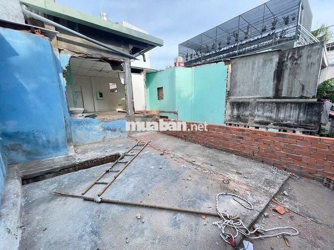Nha t xây mới hoặc sửa chữa hiện trạng 1 trệt 1 lầu 54m2 giá Tl nhiều