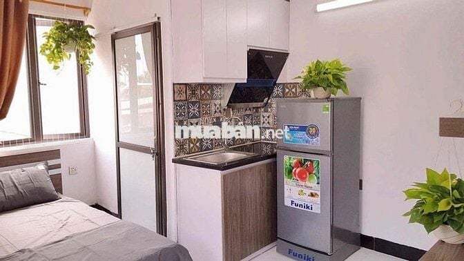 Chính chủ cho thuê phòng full đồ có ban công tại phố Nhân Hoà