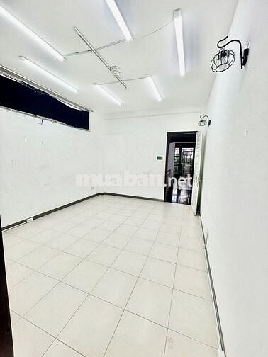 Nhà Mặt Tiền Đường Số 2 - Cư Xá Đô Thành - Quận 3 - Giá 10 Triệu
