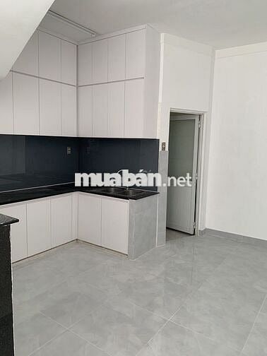 5 x10 / CN 45m²  NHÀ 10 BƯỚC RA HẺM Ô TÔ HOÀNG HOA THÁM NGAY CHỢ