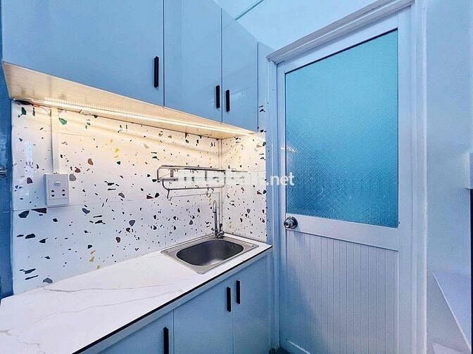 CHO THUÊ CĂN HỘ 1PN TÁCH BẾP CỬA SỔ TRỜI LỚN FULL NỘI THẤT GẦN 7 HIỀN