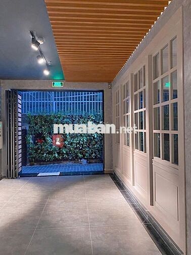 😍😍CĂN HỘ PENTHOUSE 68M2 QUẬN TÂY HỒ, NHÀ MỚI FULL NỘI THẤT 😍