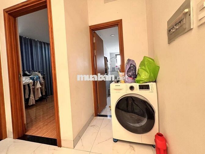Nhà 3 Tâng HXH sát Tr. Học Đào Sơn Tây Linh Xuan DT60m 4Pn Hoàn Công
