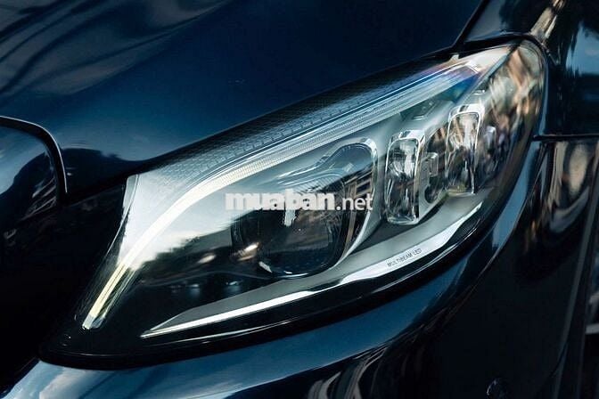 Mercedes Benz C300 AMG 2019 - Xanh CVS/Đen