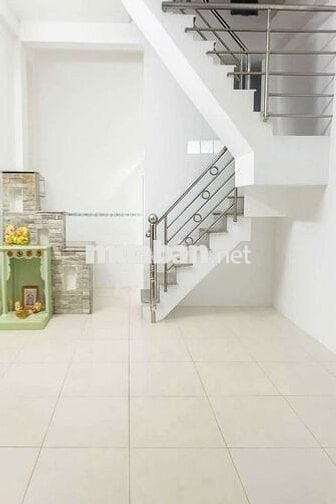NHÀ 3 TẦNG SÂN THƯỢNG, TRUNG TÂM VƯỜN LÀI – CÁCH 1 CĂN RA ĐƯỜNG Ô TÔ