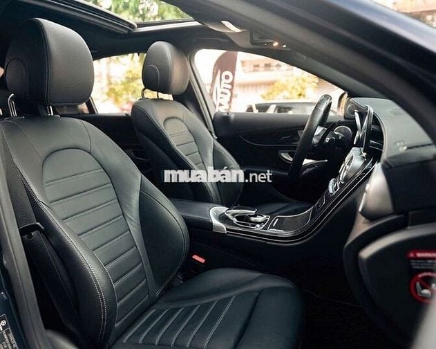 Mercedes Benz C300 AMG 2019 - Xanh CVS/Đen