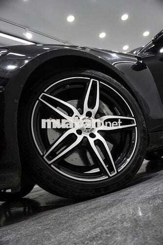Mercedes Benz E300 AMG 2019 - Đen/Đen