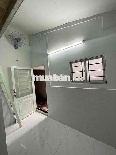 phòng trọ 8m2 đường nguyễn biểu  quận 5