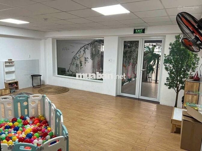 🏡 Cho Thuê Nhà HXH Đường C18_(K300)_8x18m, Trệt 3 Lầu, Sẵn Máy Lạnh.