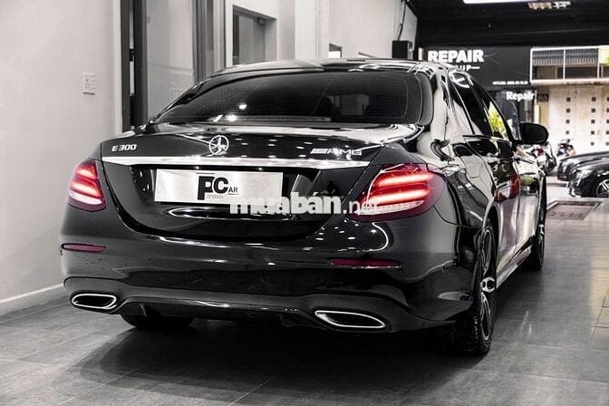 Mercedes Benz E300 AMG 2019 - Đen/Đen