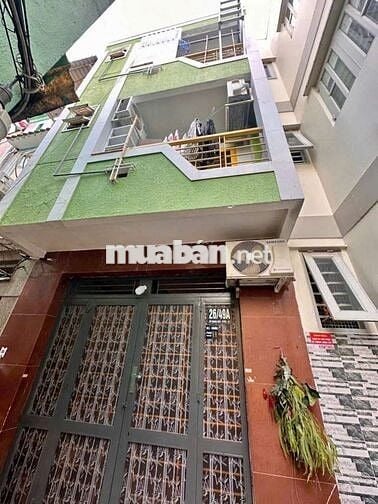 Nhà Bùi Viện, Quận 1, 37m², 3 Tầng, 4 PN, cho thuê 16tr/Tháng
