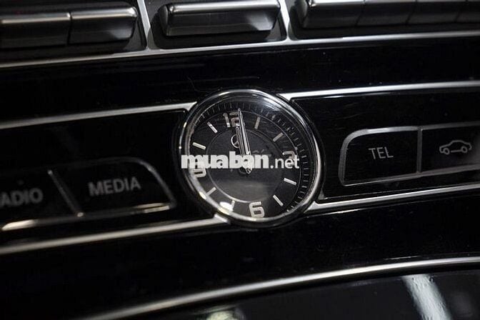 Mercedes Benz E300 AMG 2019 - Đen/Đen