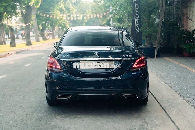 Mercedes Benz C300 AMG 2019 - Xanh CVS/Đen