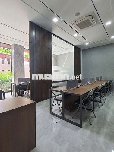 Cho thuê văn phòng gần Vạn phúc city chỉ từ 8tr tháng. Có bảo vệ