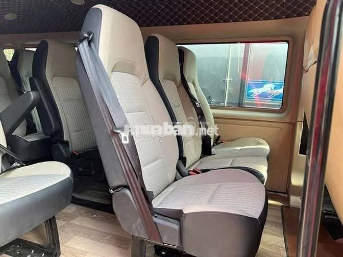 Ford transit 16cho sx năm 2018