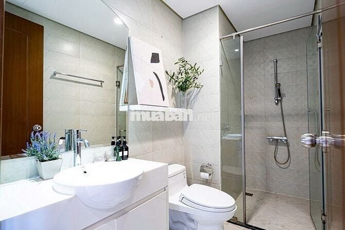 TÔI CẦN CHO THUÊ PN VINHOMES CENTRAL PARK NT CAO CẤP - LANDMARK 81