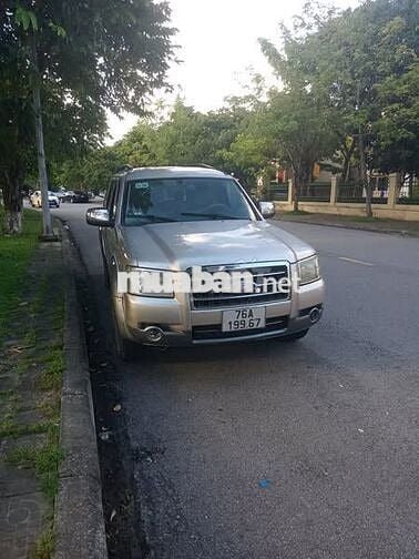 Bán xe ford everest sx năm 2007 số sàn