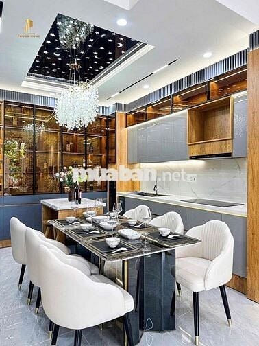 Nhà đẹp mới hoàn thiện gần cầu Nguyễn Tri Phương - vào ở liền !!!!!!!!