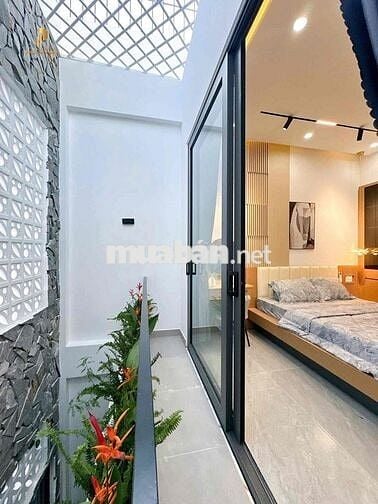 Nhà đẹp mới hoàn thiện gần cầu Nguyễn Tri Phương - vào ở liền !!!!!!!!