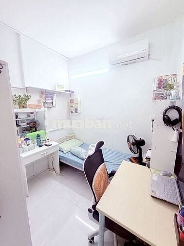 HẺM 3 GÁC NGUYỄN SƠN – 1 CĂN RA HẺM XE HƠI – 3 TẦNG BTCT - 2PN, 2 WC.