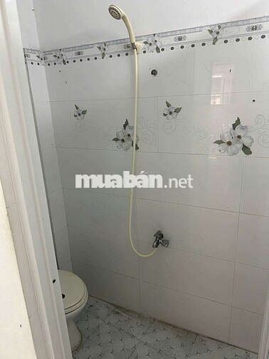 Cho thuê 1 trệt 1 lầu pk pb 3pn 3wc. Hẻm xe hơi thông 1 xẹc