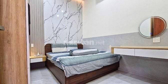 Sổ hồng chính chủ, công chứng 1-1 nhà sát Toà án ND Bình Tân giá 950tr