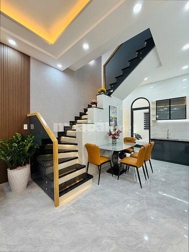 CHÍNH CHỦ BÁN NHÀ GIÁ RẺ GÒ VẤP 4X14 ĐÚC 1 LẦU HẺM XH 4CHỖ NHÀ MỚI ĐẸP