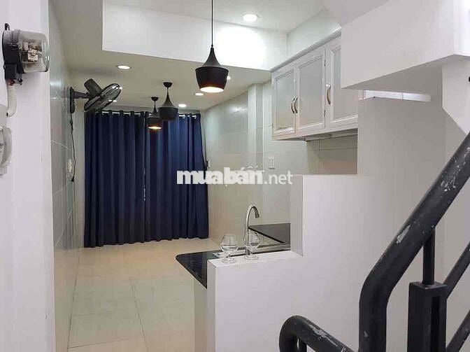 Quận 1, cho thuê 15tr, chưa tới 4tỷ