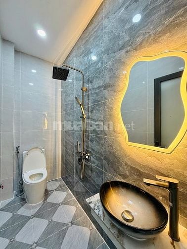 CHÍNH CHỦ BÁN NHÀ GIÁ RẺ GÒ VẤP 4X14 ĐÚC 1 LẦU HẺM XH 4CHỖ NHÀ MỚI ĐẸP