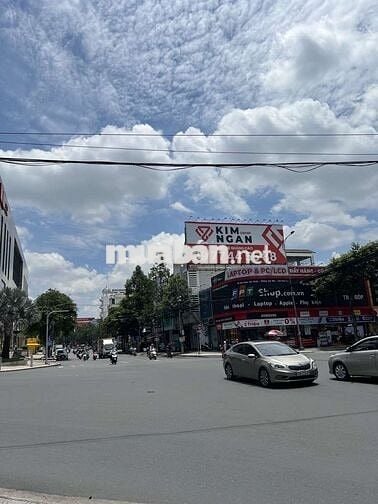 Cho thuê mặt bằng mặt tiền Phạm Văn Thuận, ngay Vincom Biên Hòa
