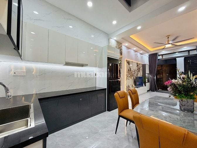 CHÍNH CHỦ BÁN NHÀ GIÁ RẺ GÒ VẤP 4X14 ĐÚC 1 LẦU HẺM XH 4CHỖ NHÀ MỚI ĐẸP