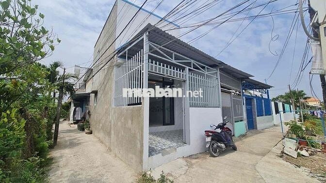 Nhà 1 Lầu 49m2 Căn Góc Cách Ngã Ba Tân Kim Đúng 300m, Sổ Hồng Riêng