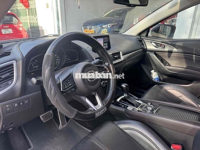 Mazda 3 2019 1.5L Sport Luxury - 87000 km