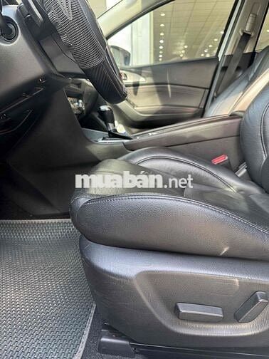 Mazda 3 2019 1.5L Sport Luxury - 87000 km