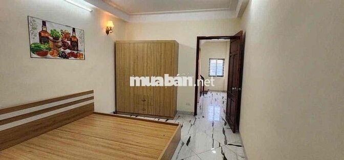 Bán nhà hiếm Hoàng Hoa Thám, ngõ thông, dân xây, đủ NT, 5T, 3PN