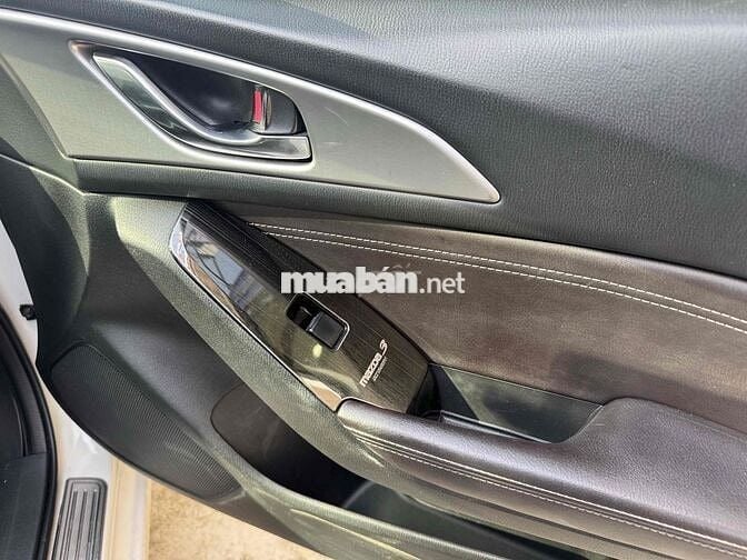 Mazda 3 2019 1.5L Sport Luxury - 87000 km