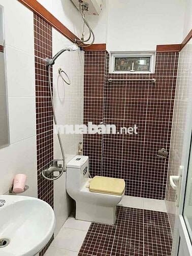 Bán nhà hiếm Hoàng Hoa Thám, ngõ thông, dân xây, đủ NT, 5T, 3PN