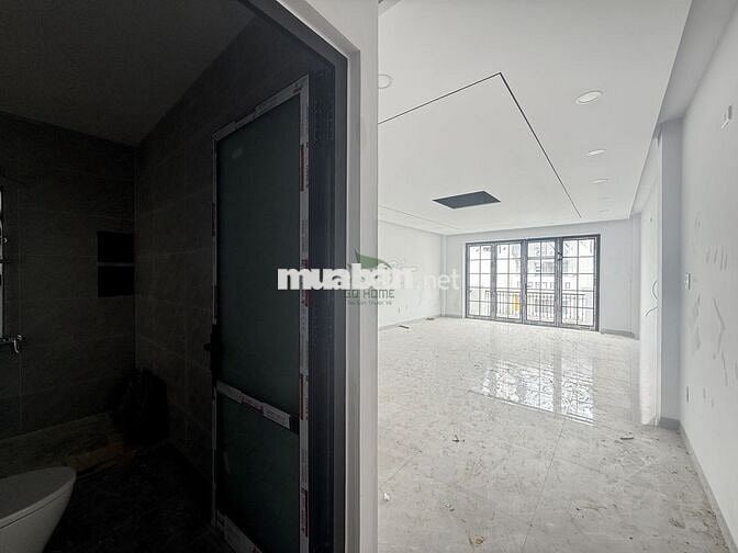 CHO THUÊ NHÀ MỚI XÂY ĐƯỜNG THÍCH QUẢNG ĐỨC KHU HÀ QUANG 2 CÓ THANG MÁY