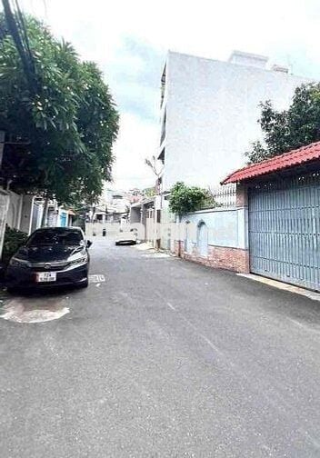 bán nhà hướng đông nam- giá tốt