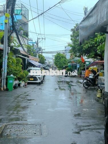 Bán biệt thự HXH diện tích 7,3x20m p.Phú Thuận Quận 7 | Giá chỉ 15 tỷ