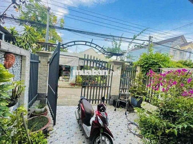 ⭐️ Thanh Lý Gấp Căn Nhà Sạch Đang Ở Giá Rẻ