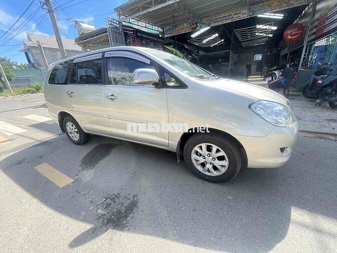 Toyota Innova 2007 G - 120000 km