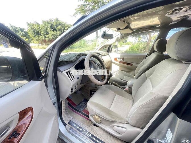 Toyota Innova 2007 G - 120000 km